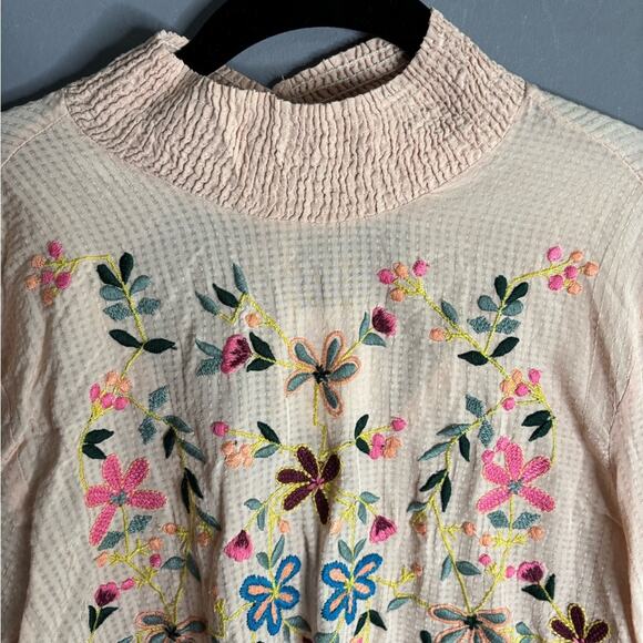 Zara Pink Long Sleeve High Neck Open Back Blouse Floral Embroidery Size XS - Picture 3 of 7